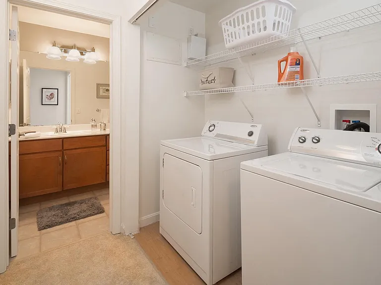 Huntington Townhomes — Photo 25