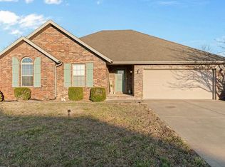 3908 N Grassland Dr, Ozark, MO 65721