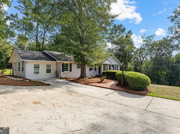 2935 Victoria Cir, Macon, GA 31204