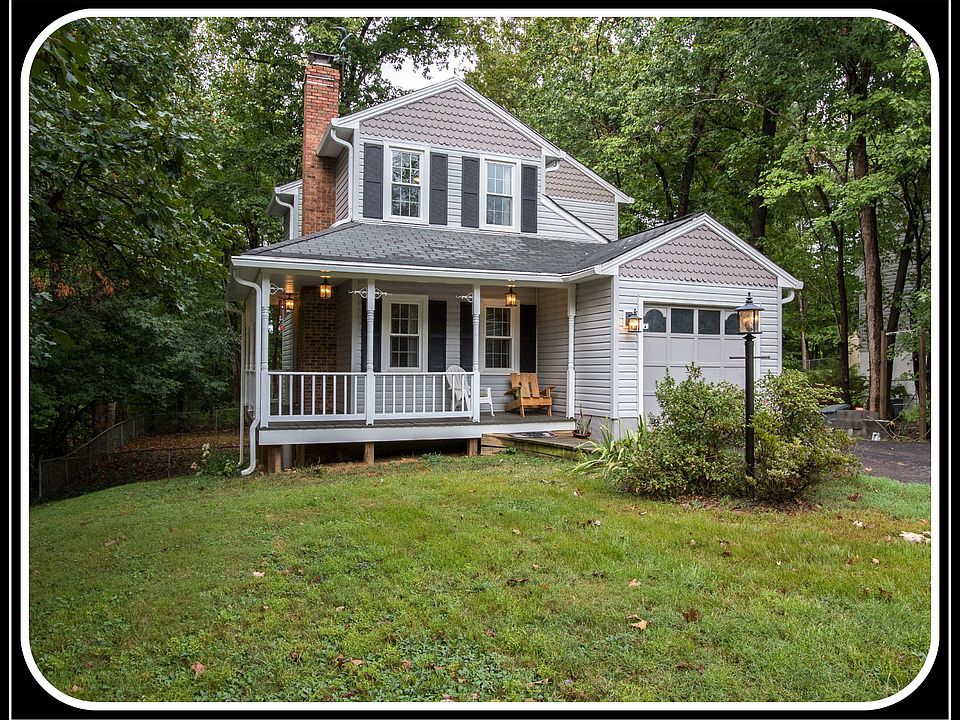 1st image of 117 Oakwood Dr