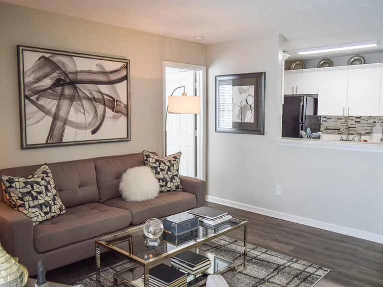 Gardenwood Residences — Photo 17