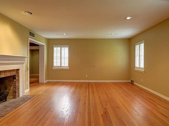 3rd image of 10831 Cinderella Ln