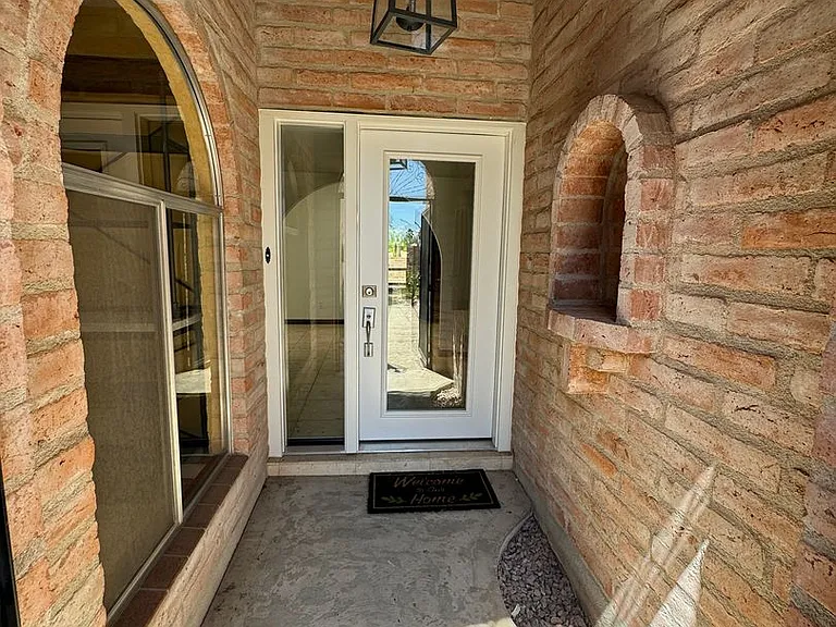 4715 E Apple Valley Pl — Photo 8