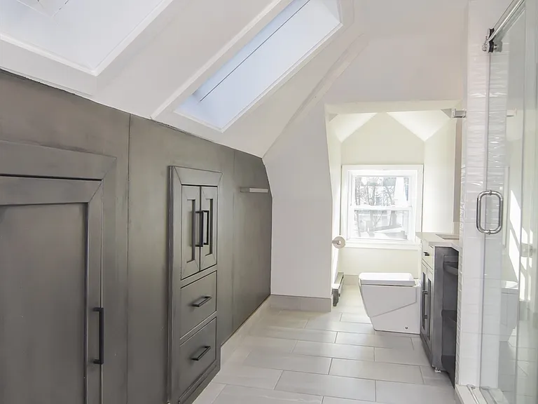 349 Beacon St #D — Photo 13
