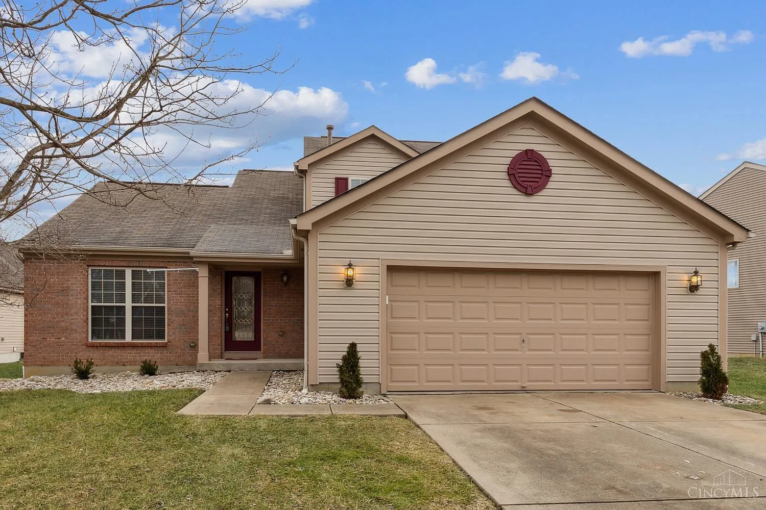 3651 Legend Oaks Dr photo 1