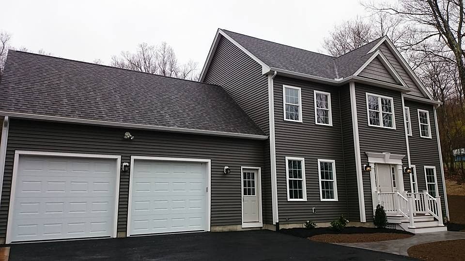 1st image of 441 Leicester St