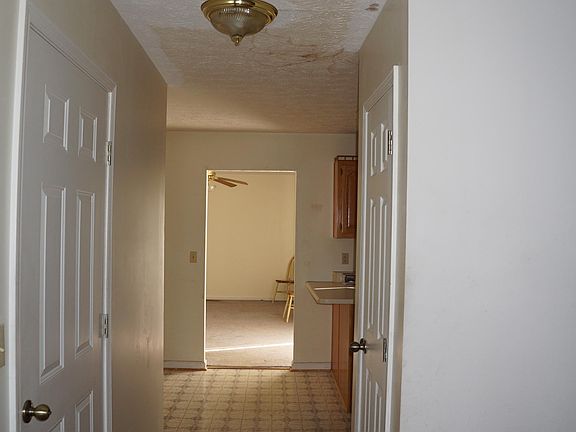 2nd image of 281 Canary Dr