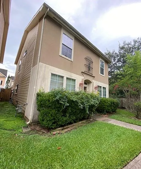 3415 Clearview Cir — Photo 2