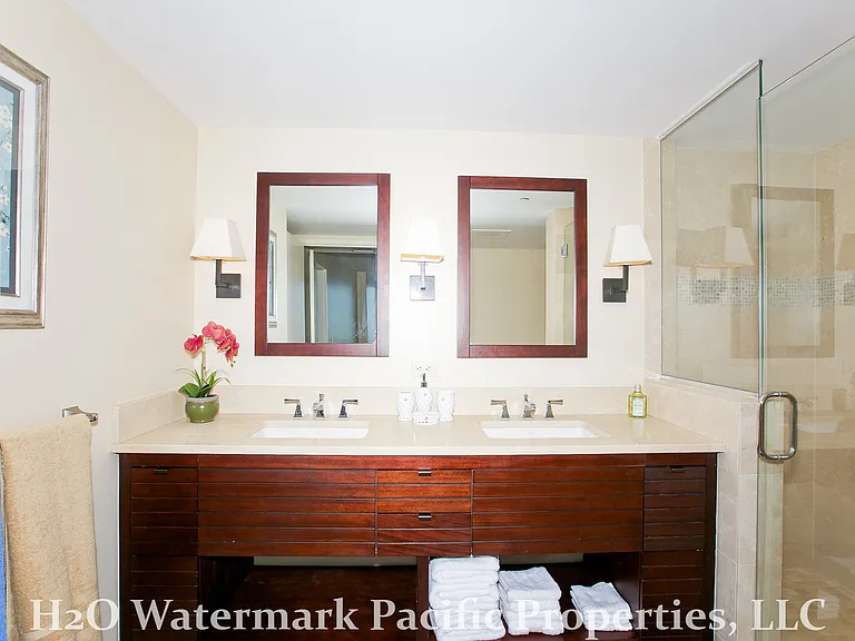 1551 Ala Wai Blvd — Photo 23