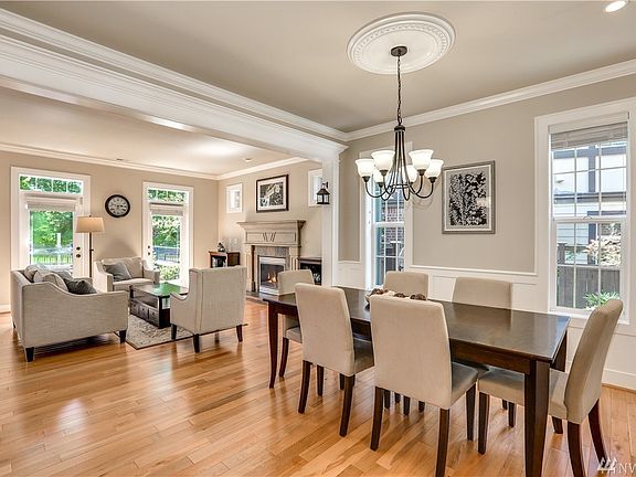 5th image of 2682 NE Park Dr