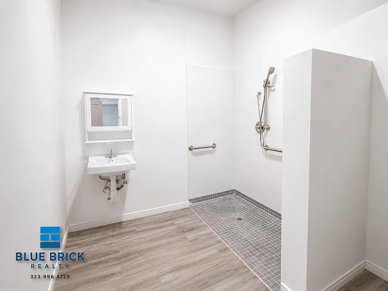 10501 Wilmington Ave #108 — Photo 5