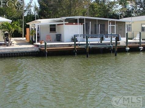 2nd image of 2451 Oleander St
