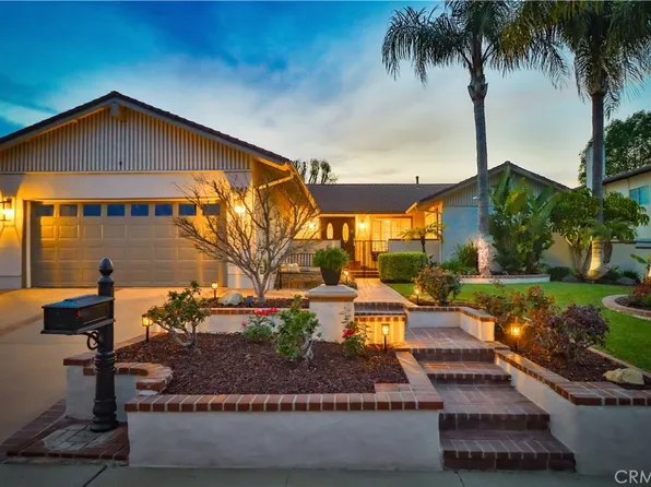 2747 Granvia Pl, Thousand Oaks, CA 91360