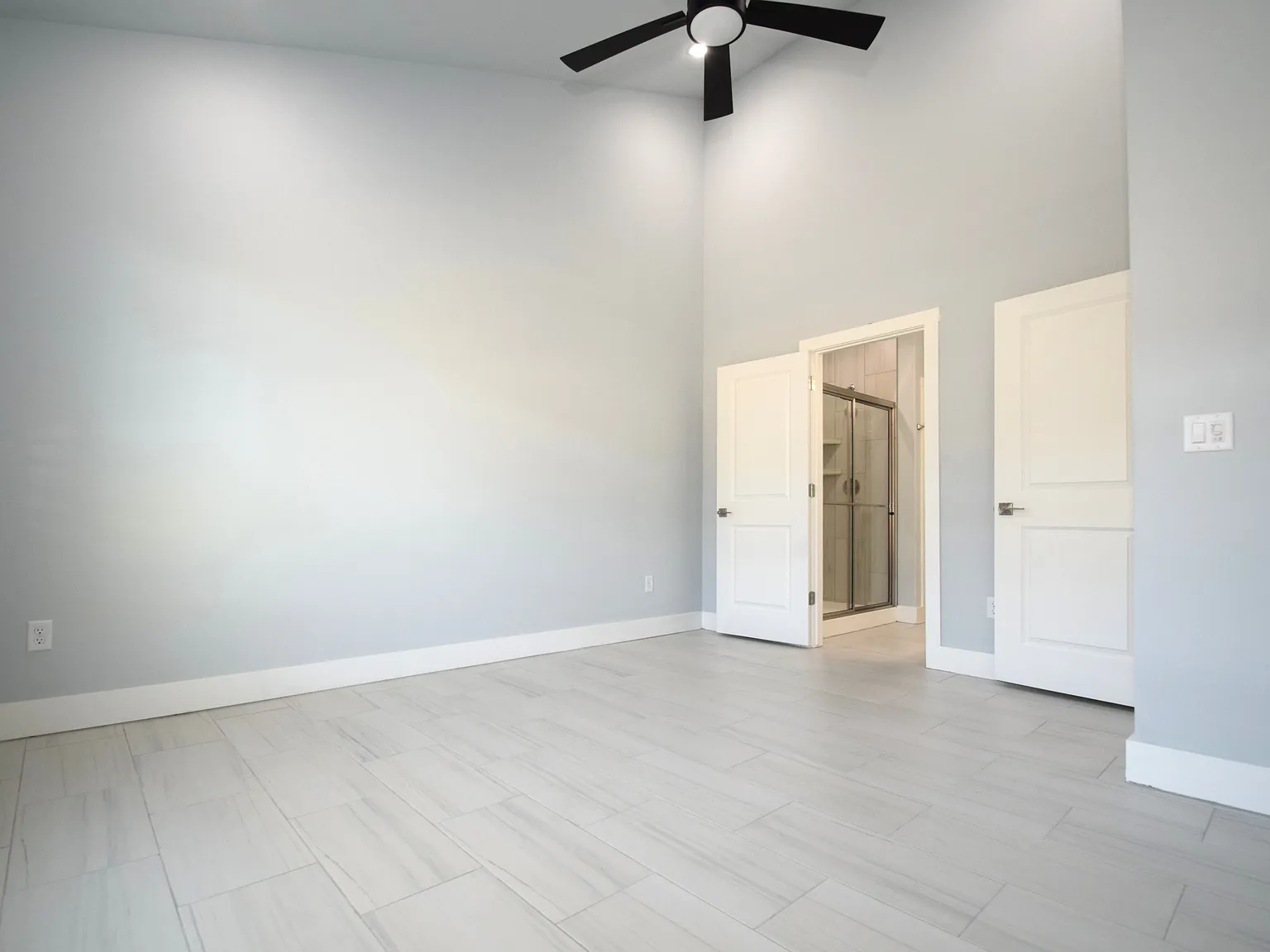 3 bed, 2.5 bath, 1420 sqft, $1,650 — Photo 3