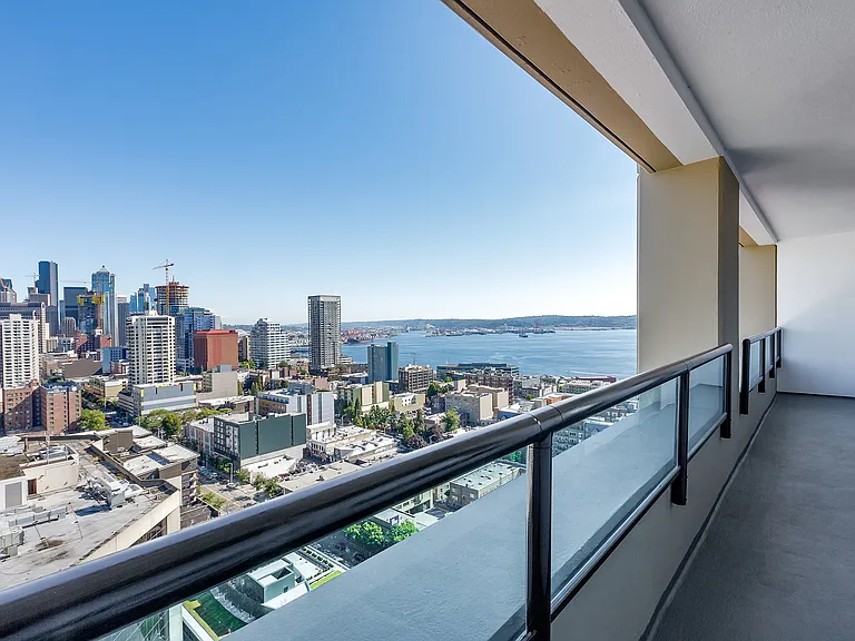 Centennial Tower & Court — Photo 16