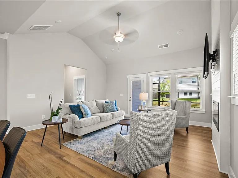 2093 Firelight Way — Photo 13