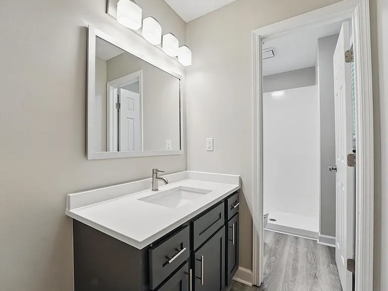 Master Bedroombath