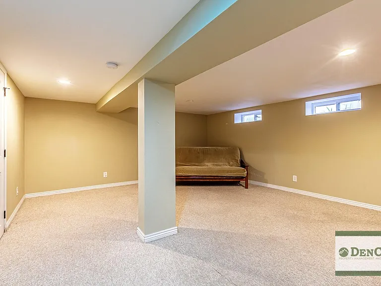 167 W Archer Pl — Photo 19