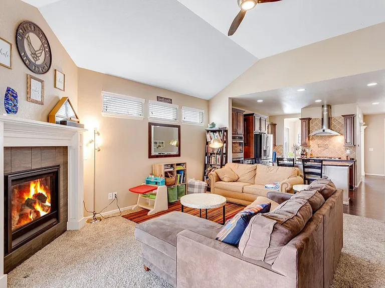 2068 Cutting Horse Dr — Photo 14