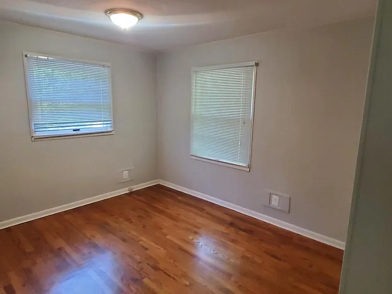 9402 Gulf Park Dr — Photo 5