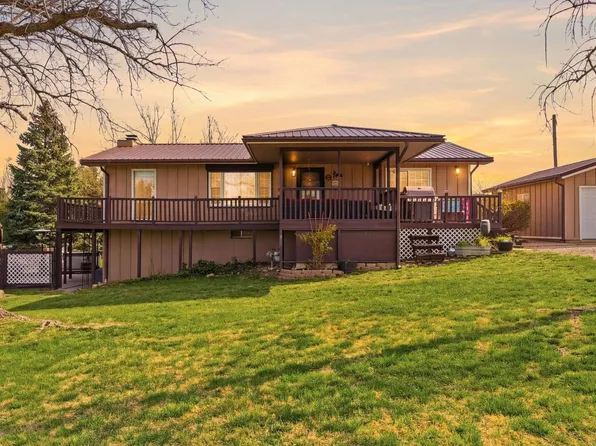 38 Hillcrest Dr, Marion, KS 66861