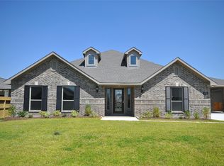 2114 Amistaqd Rd, Dickinson, TX 77539