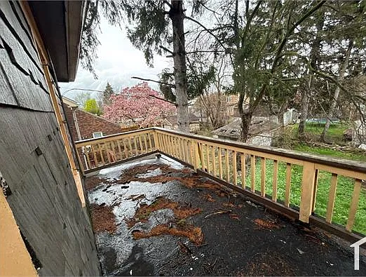 5758 Beaconsfield St — Photo 15