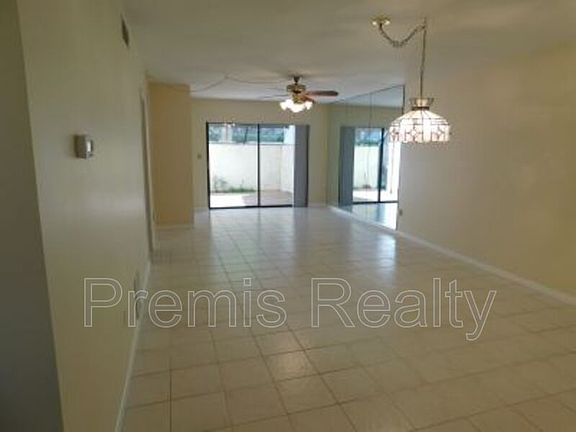 2nd image of 3055 Casa Del Sol Cir APT 103