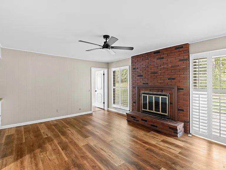 54 Morwood Ln — Photo 8