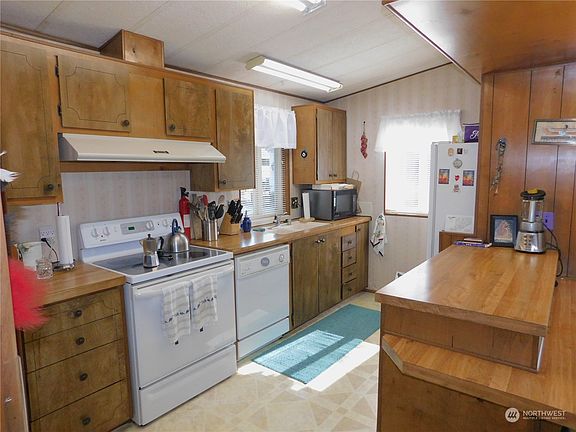 3rd image of 11211 124th Street Ct E #52