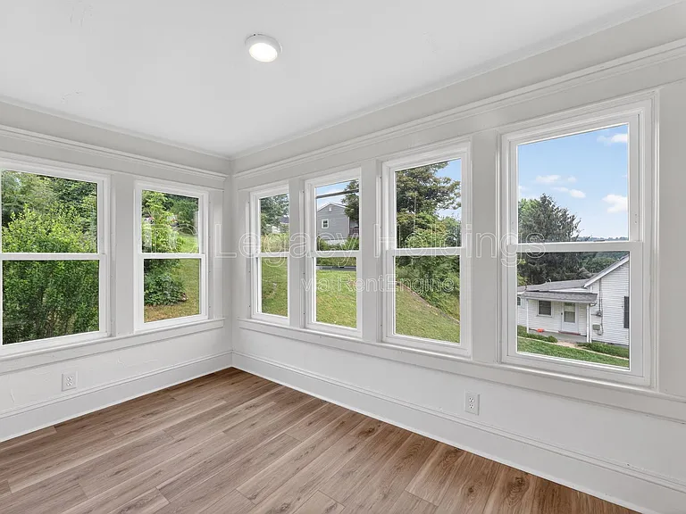 1527 Farland Ave — Photo 23