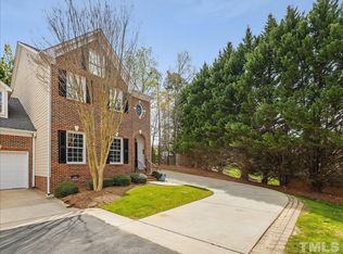8100 Kennett Village Ct, Raleigh, NC 27615