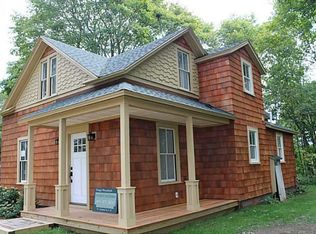 18 Greenman Ave, Westerly, RI 02891