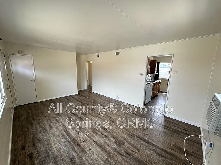 607 Brookshire Ave — Photo 3