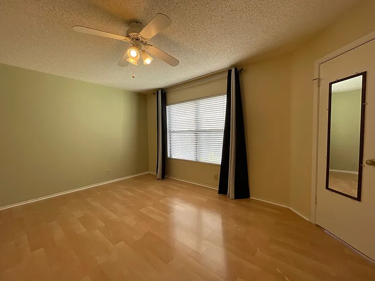7926 Ruby Mdw — Photo 10