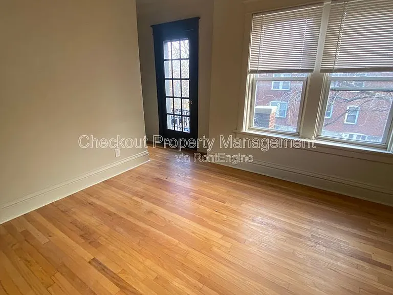 2035 Maury Ave — Photo 1