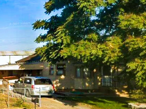 469 NE 3rd St, Ontario, OR 97914