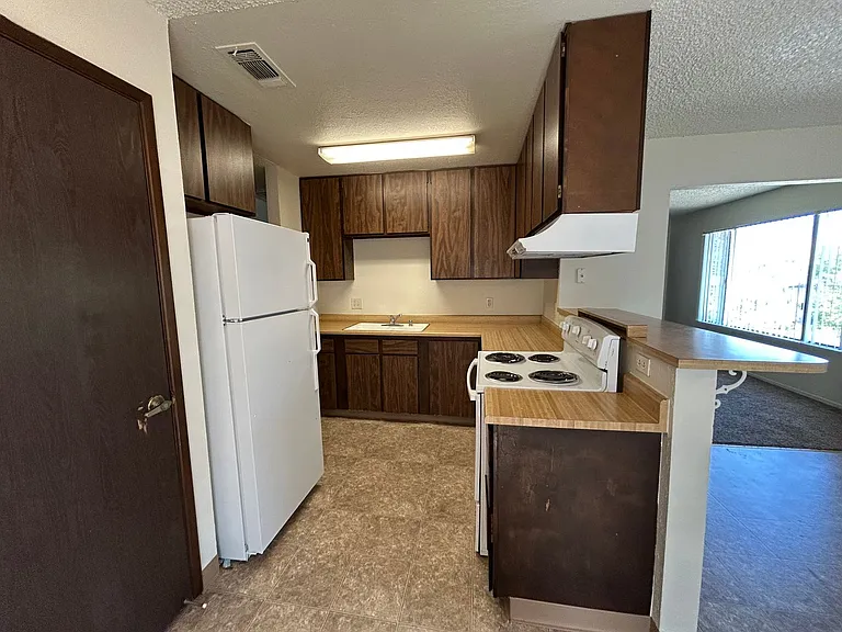 951 Jamieson Ct — Photo 6