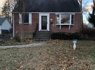 304 Newington Dr, Hatboro, PA 19040