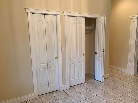 5th image of 7690 NW 21st St