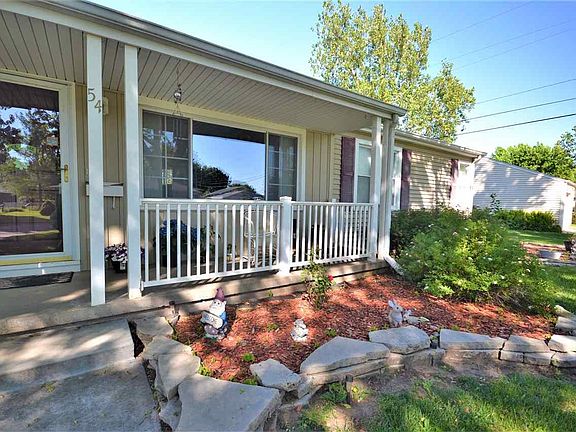 5th image of 54 Circle Dr