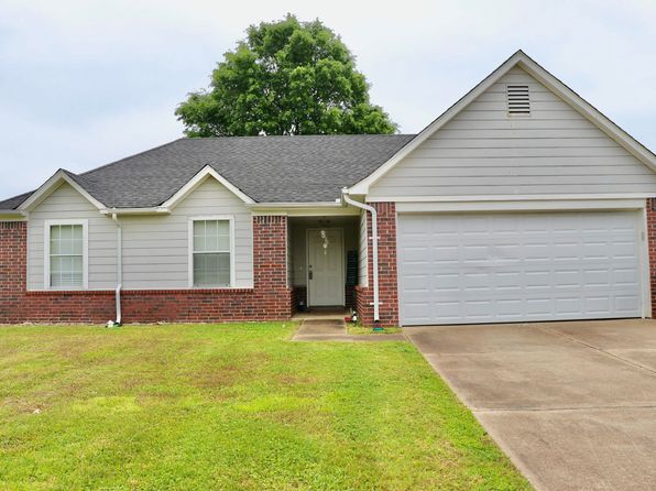 104 W Harmony Dr, Mason, TN 38049
