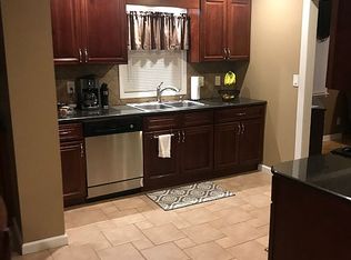 401 Southwick St, Raritan, NJ 08869