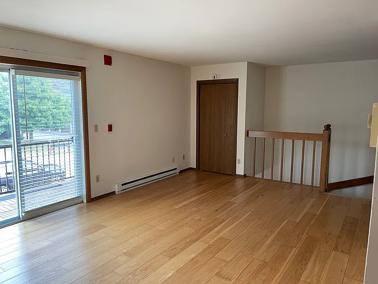 914 State St #3 — Photo 3