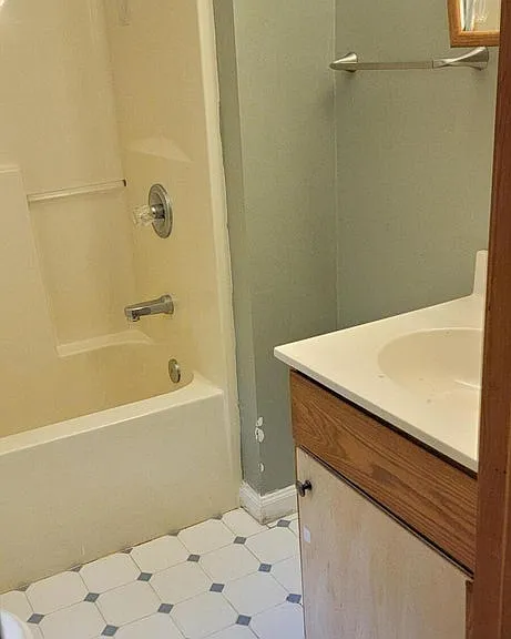 102 Island Ter — Photo 10