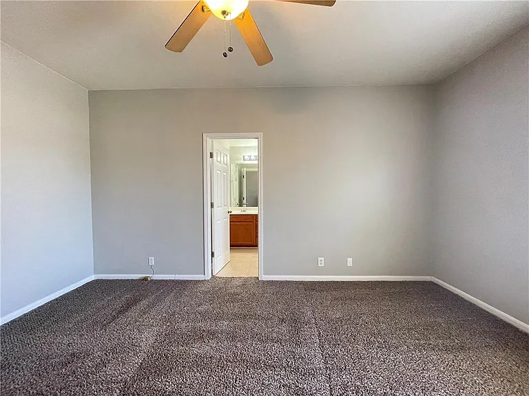 110 Cotton Creek Way — Photo 16