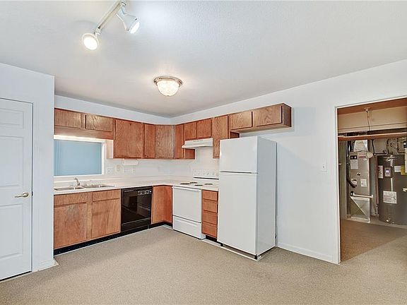 5th image of 2432 Pinebark Dr