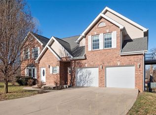 1207 Blue Spruce Ln, Columbia, IL 62236