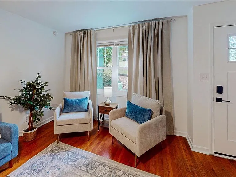1360 Willivee Dr — Photo 3