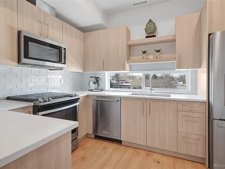 3050 Wilson Ct #1 — Photo 8